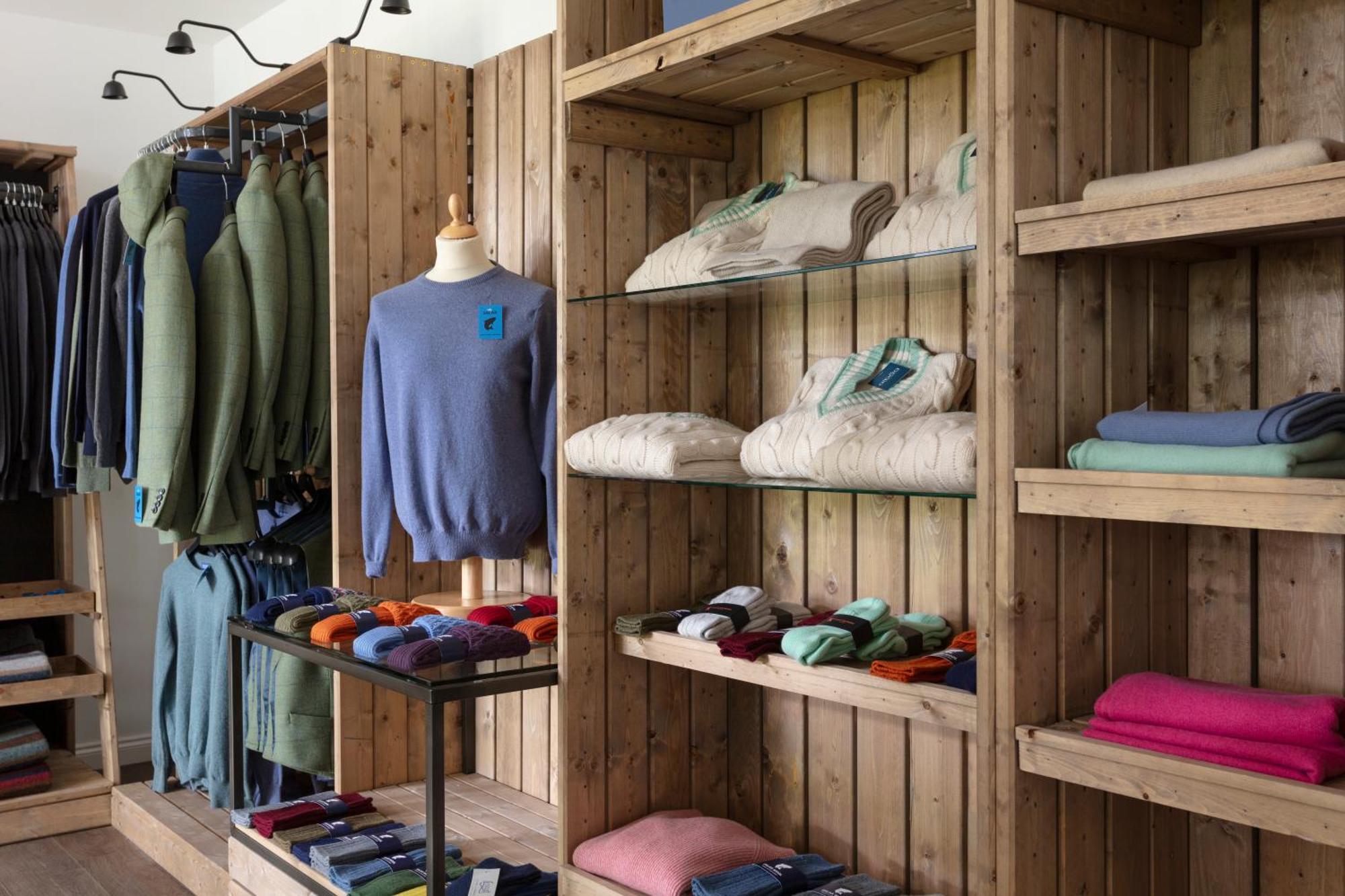 Schloss Roxburghe, Part Of Destination By Hyatt Εξωτερικό φωτογραφία The interior of a clothing store
