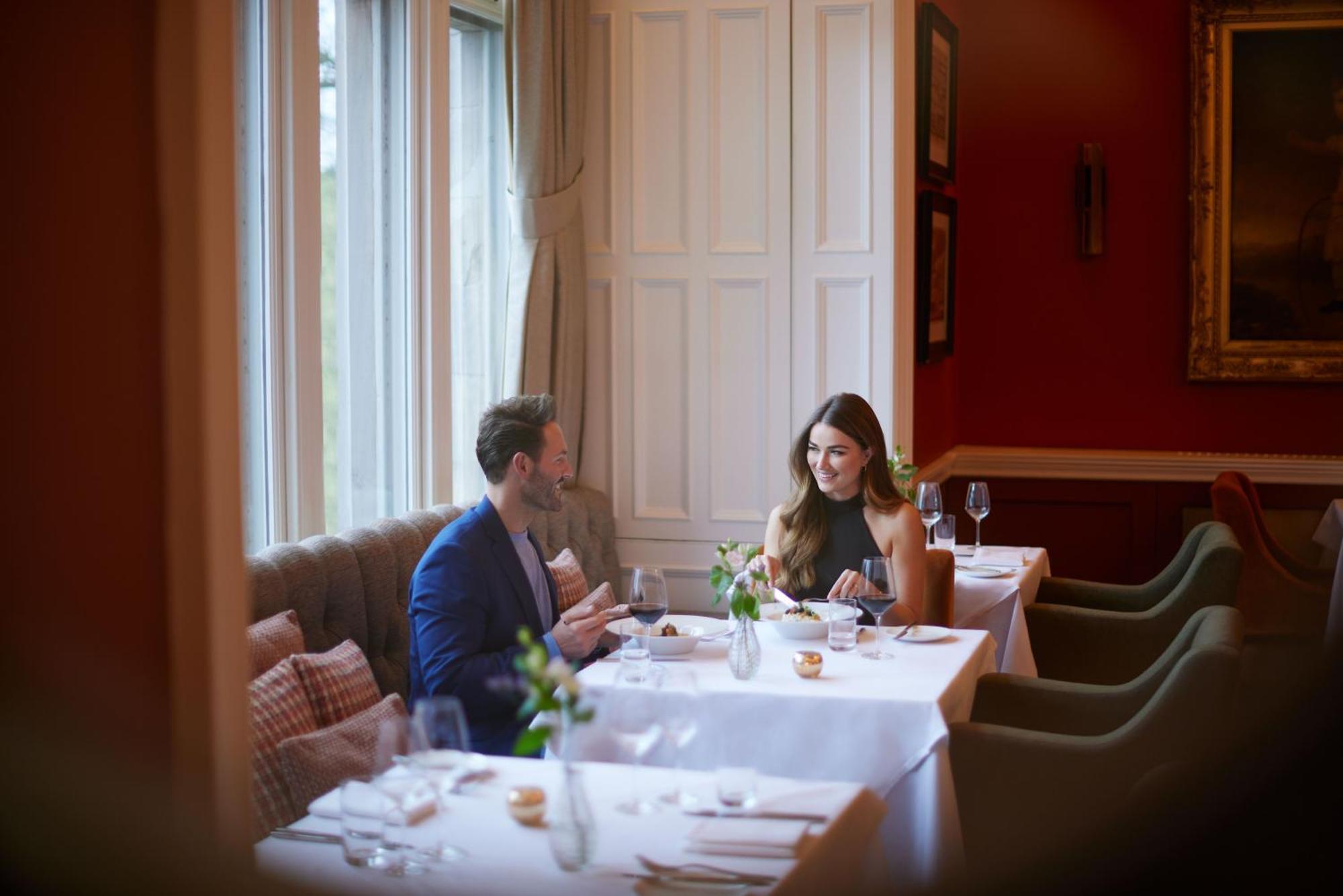 Schloss Roxburghe, Part Of Destination By Hyatt Εξωτερικό φωτογραφία The restaurant at The Ivy Temple Row