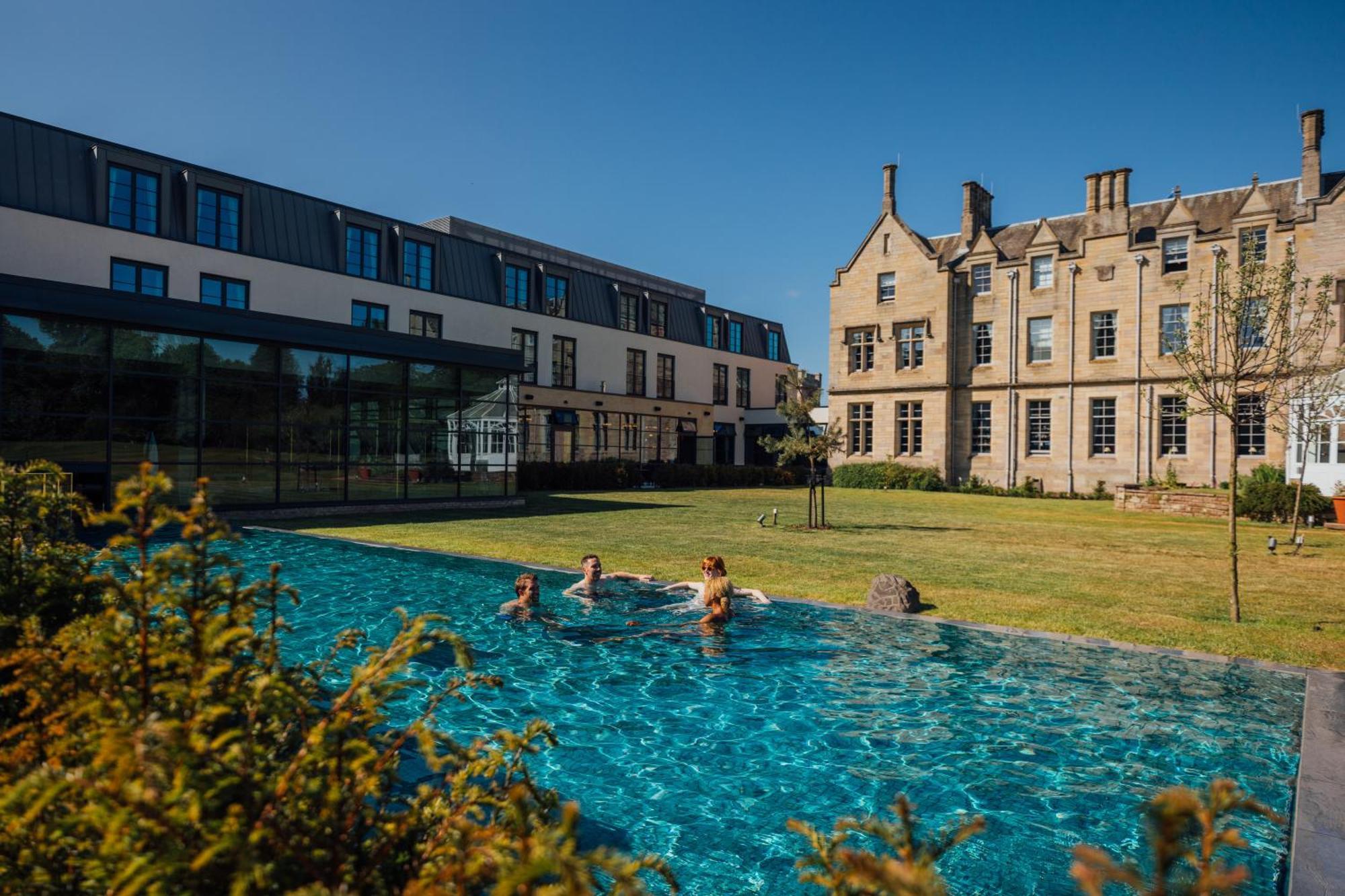 Schloss Roxburghe, Part Of Destination By Hyatt Εξωτερικό φωτογραφία The swimming pool at the Edinburgh Academy